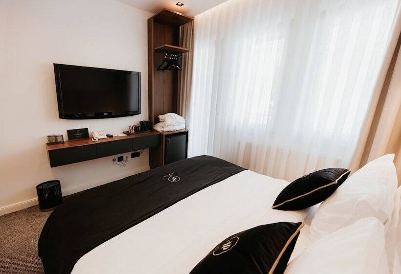 هتل Plaza Boutique