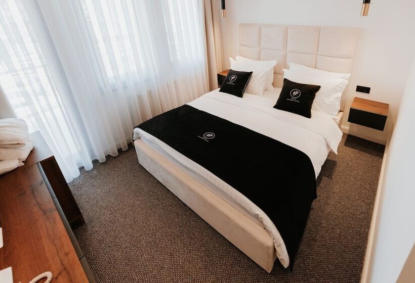 هتل Plaza Boutique