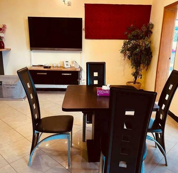 Reina Boutique Hotel   Murree