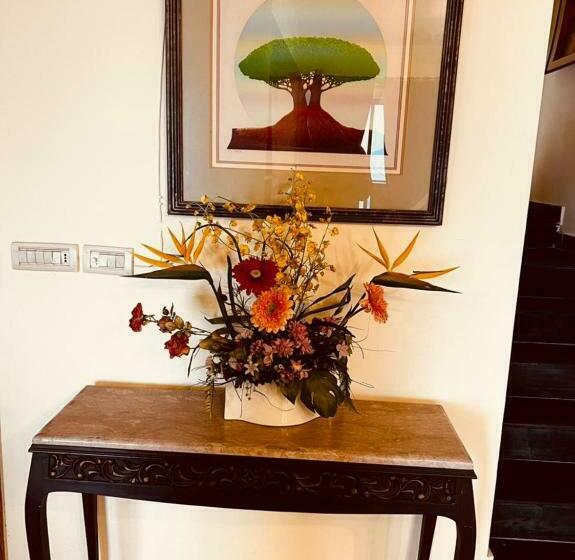 Reina Boutique Hotel   Murree