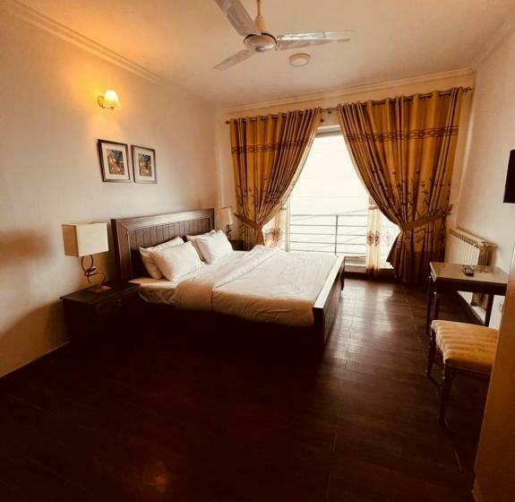 Reina Boutique Hotel   Murree