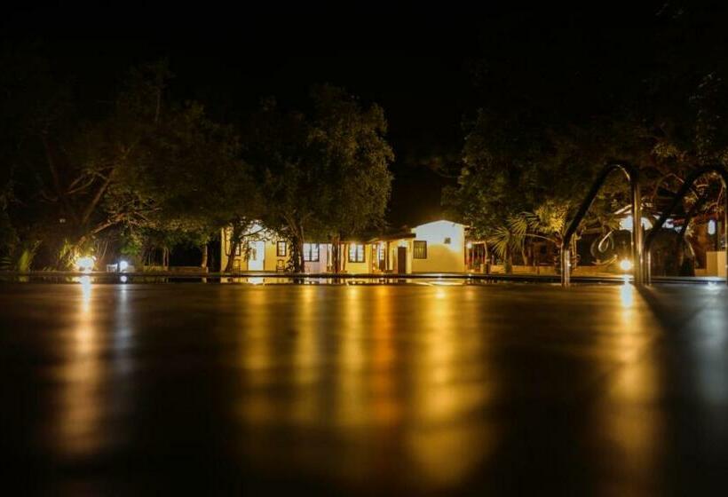 酒店 Sigiriya Kele