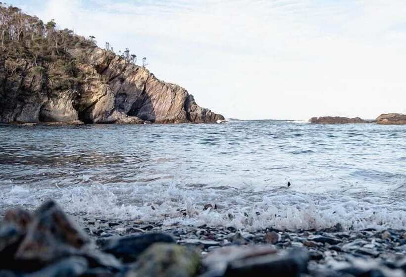 בית מלון כפרי The Isla