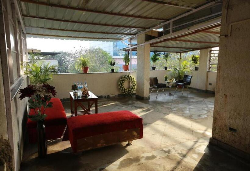 酒店 Villa Residency