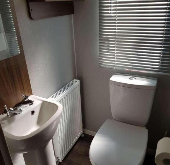 Lake District Willerby Vogue Lodge, Lake View On Haven Lakeland Gold Grade