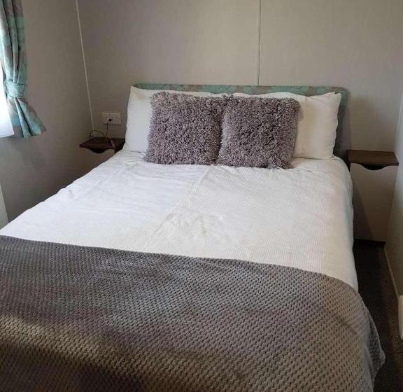 Lake District Willerby Vogue Lodge, Lake View On Haven Lakeland Gold Grade