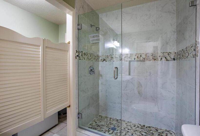 Little Cub Cottage Mtn Views & Community Pools