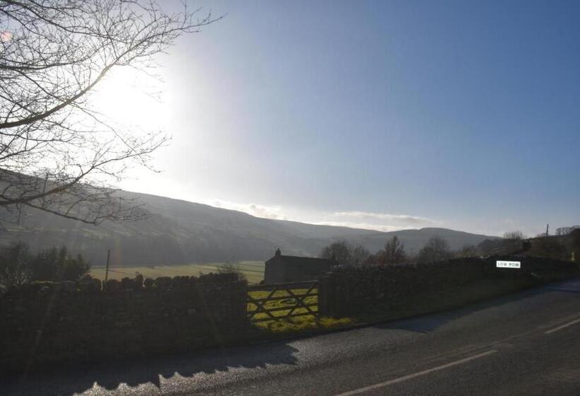 Peep O Day Stylish 4bedroom Cottage With Dale View