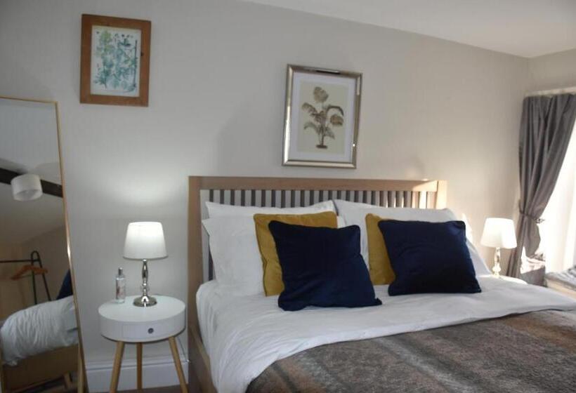 Peep O Day Stylish 4bedroom Cottage With Dale View