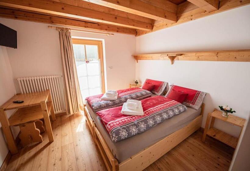 بنسيون Moie Camere