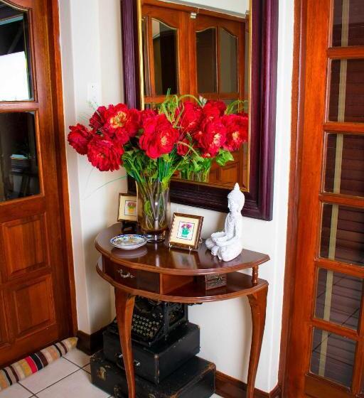 Пансион Tengo Guest House