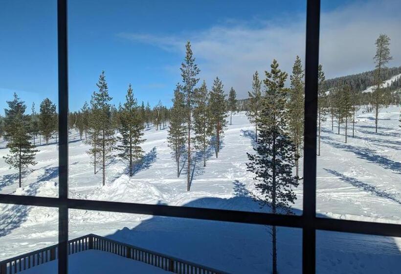 Poolorama Lodge   With Magnificent Mountain View