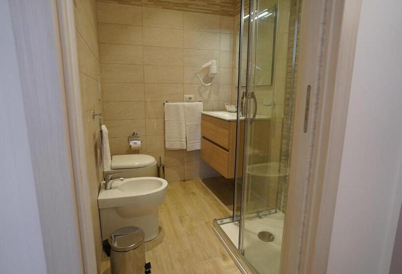 Punta Pagliaia Rooms