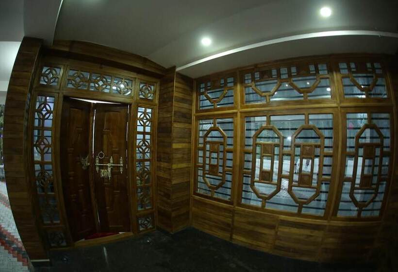 Thodupuzha 4 Bhk Luxury Home Awy From Home