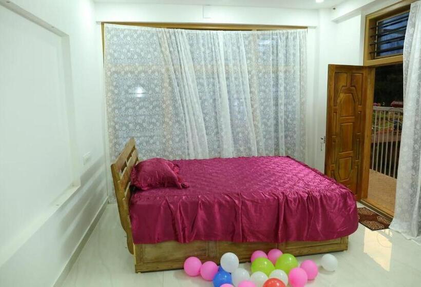 Thodupuzha 4 Bhk Luxury Home Awy From Home