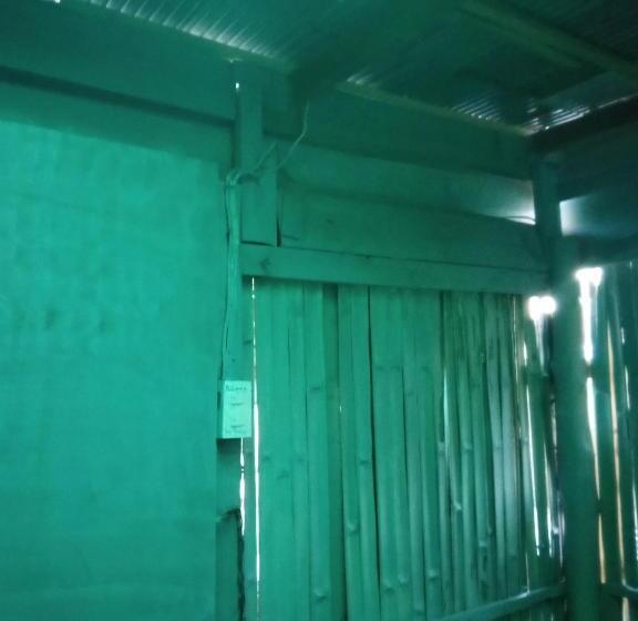 ユースホステル The Rock Hut