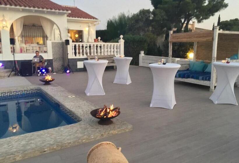 住宿加早餐  Elparaiso Altea Luxury Apartment Cielo Adults Only Bed & Borrel