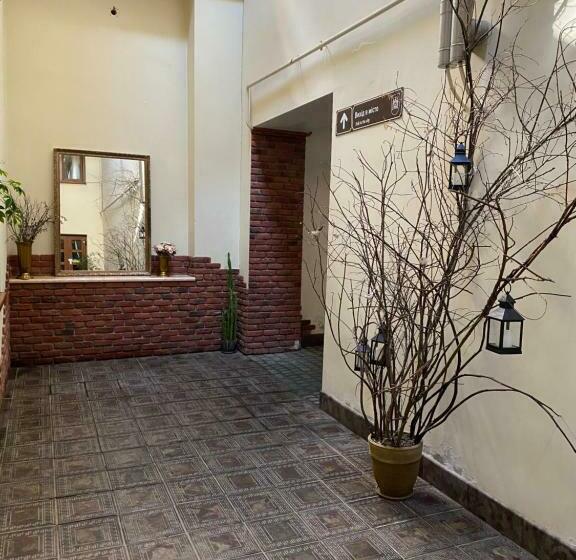 تختخواب و صبحانه відпочинковий комплекс,міні готель старий дворик