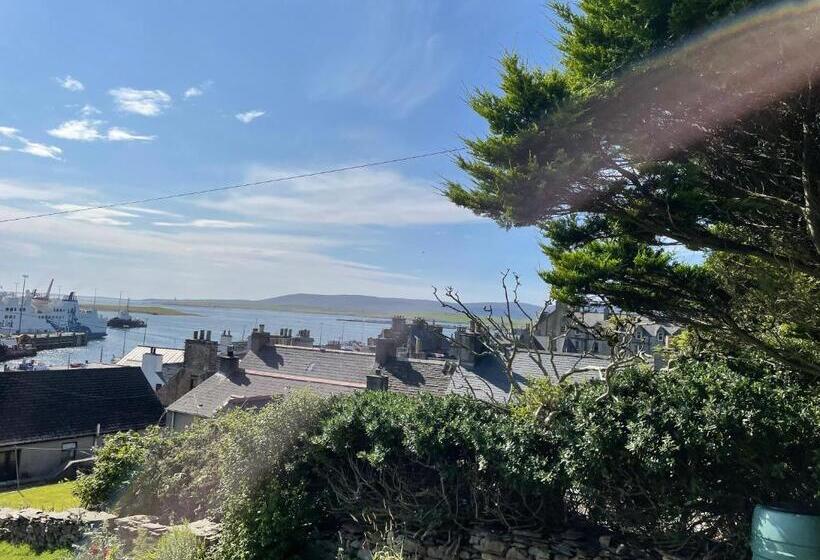 ベッドアンドブレックファースト Forty Five, John Street, Stromness