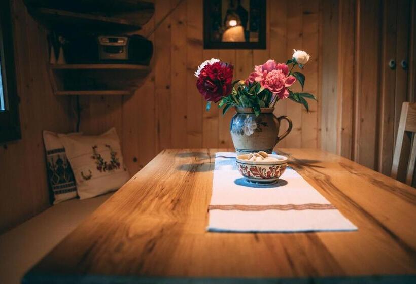 Casa De Vacanta Colibita Veche  Langa Lac