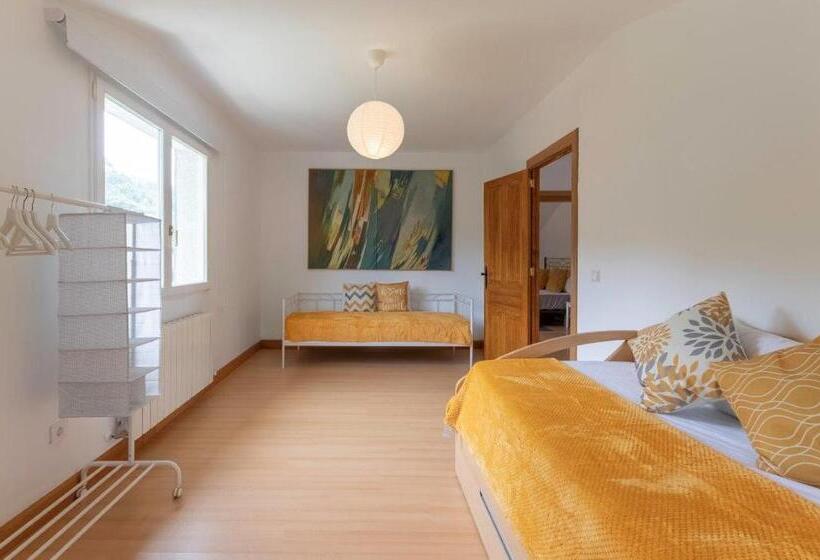 El Rincón De Matilde Con Jardín By Kabia Gestión