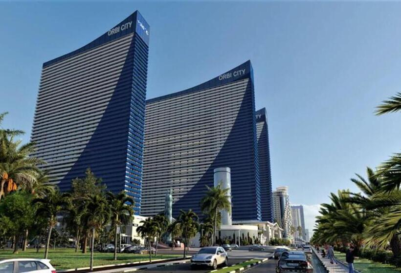 High Class Aparthotel In Orbi City Batumi