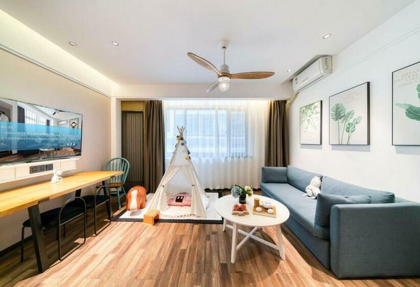 Отель 银座精宿淄博柳泉路人民公园王府井店