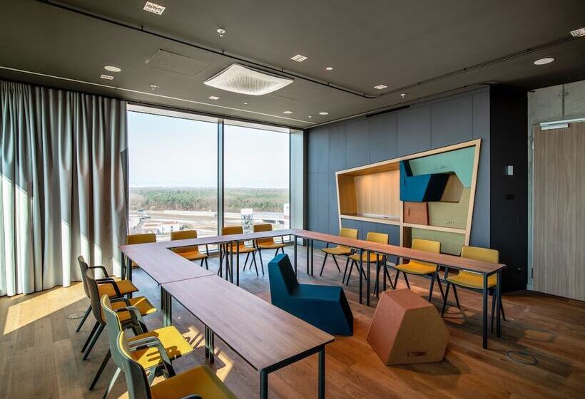 B Mine Hotel Frankfurt Airport