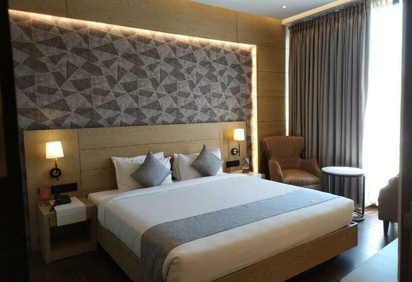 ホテル Mothimahal Residency Thrissur