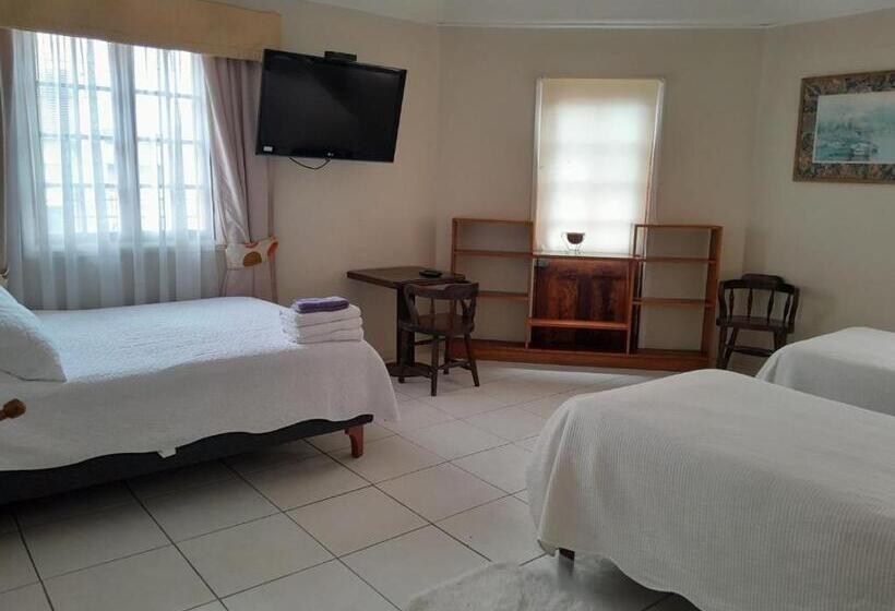 Hotel Palermo Quintero