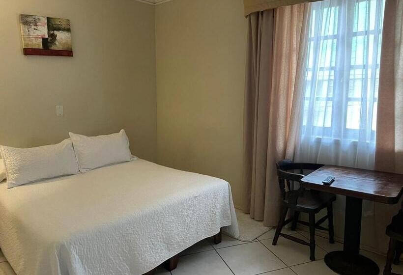 Hotel Palermo Quintero