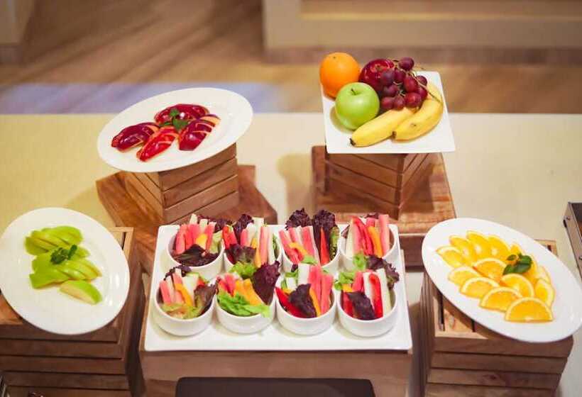 ホテル Regenta Suites Gurugram, Sohna Road, Sector 49