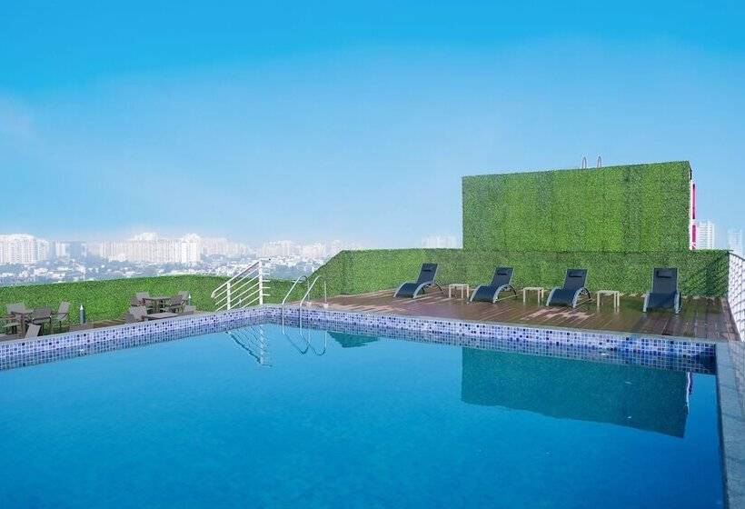 ホテル Regenta Suites Gurugram, Sohna Road, Sector 49