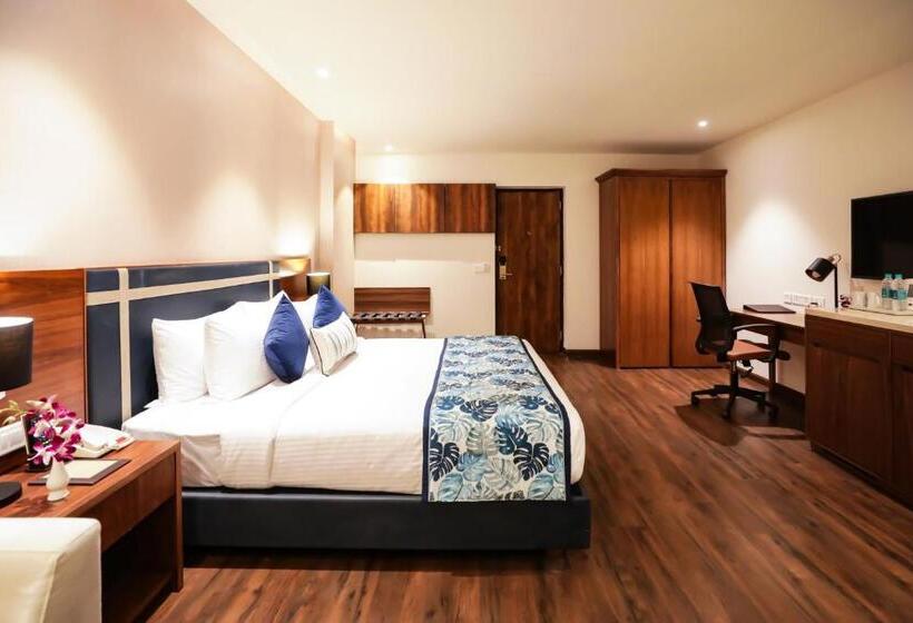 ホテル Regenta Suites Gurugram, Sohna Road, Sector 49