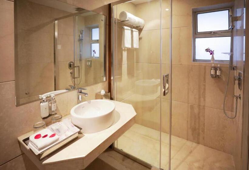 ホテル Regenta Suites Gurugram, Sohna Road, Sector 49