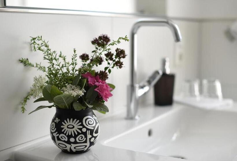 فندق Weingut Und Gästehaus Zilliken