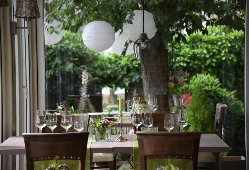 فندق Weingut Und Gästehaus Zilliken