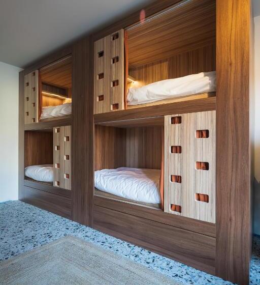 ホテル Yust Liege