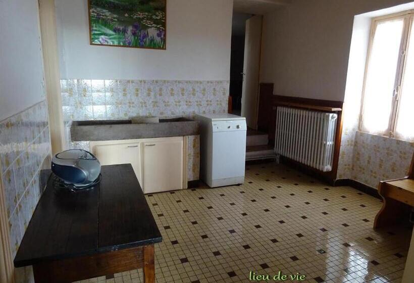 Les Hirondelles De Montsec