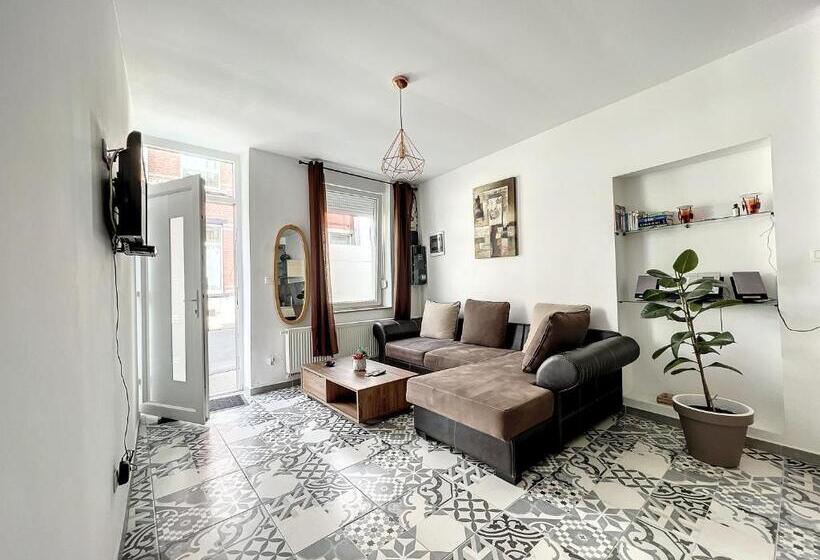 Maison De Ville Jacuzzi Wiffi à 4km Aéroport Charleroi