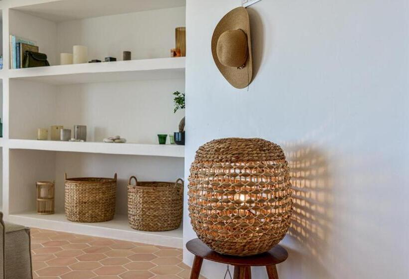 Mirador Managed By Almarina