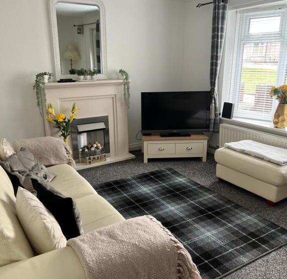 Normanby Raybould House