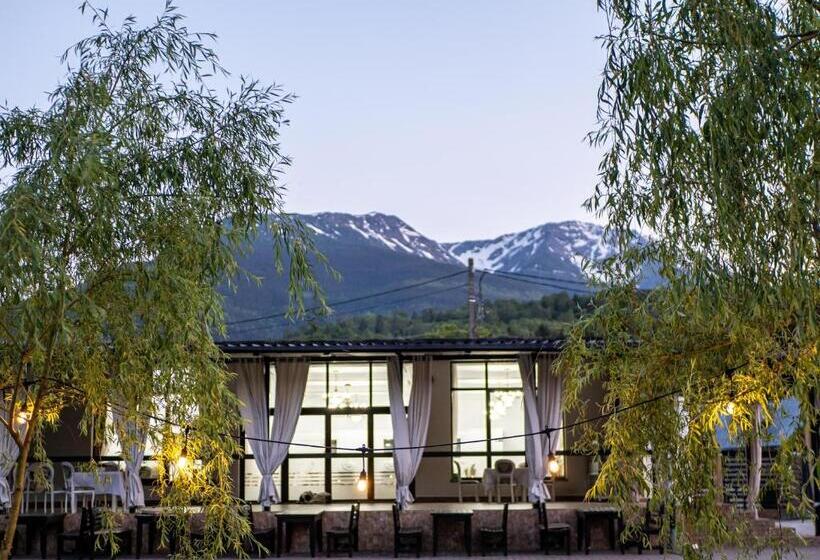 פנסיון Complex Pescăresc Gura Repezii Borșa