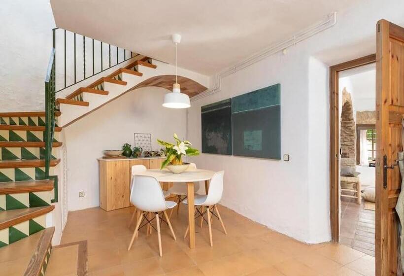 Preciosa Casa Rural En El Centro De Peratallada