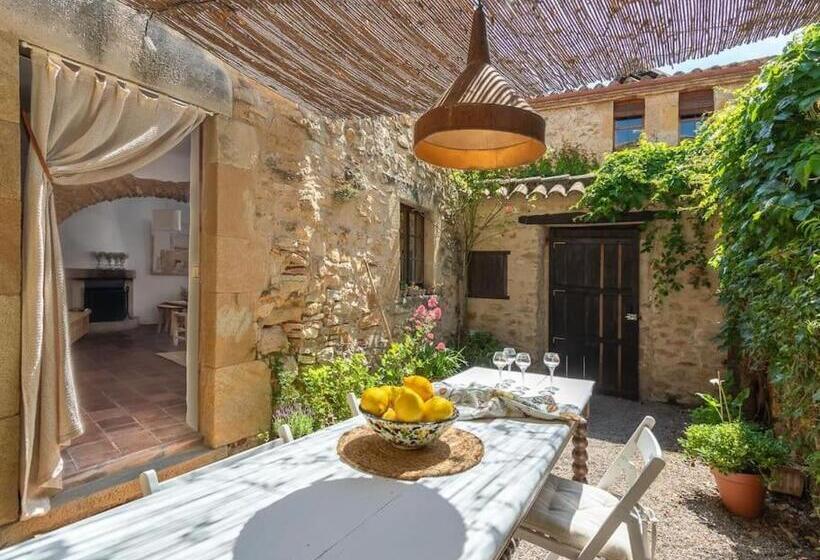 Preciosa Casa Rural En El Centro De Peratallada