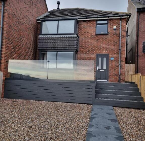 Salt & Surf Sea Views In Saltburn