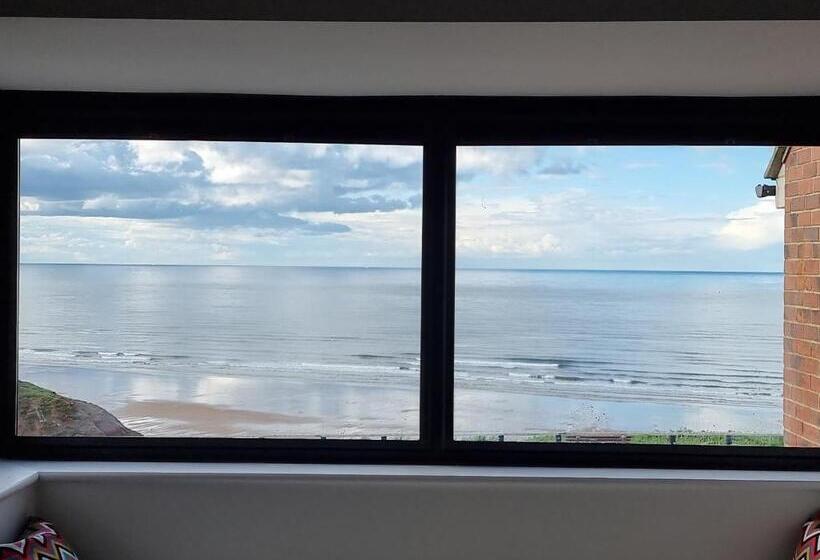 Salt & Surf Sea Views In Saltburn