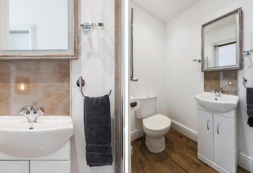 Sea View, Newquay Spacious House