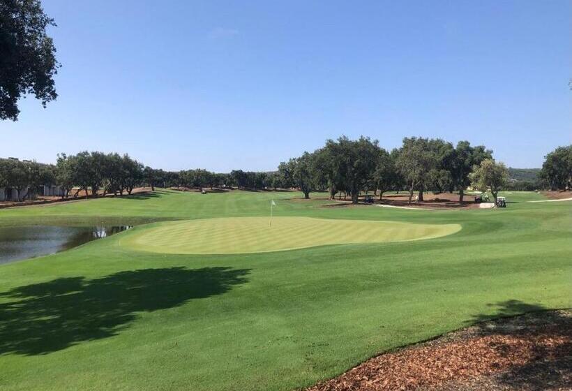 Spectacular Penthouse Apartment In Magnificent San Roque Club