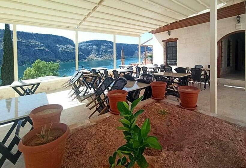 Türkmen Konagi Halfeti̇ Buti̇k Otel